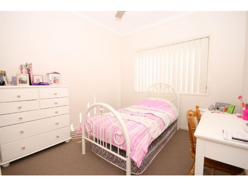 9 Dingo Street, North Lakes QLD 4509