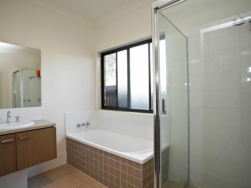 19 Silkyoak Court, North Lakes QLD 4509