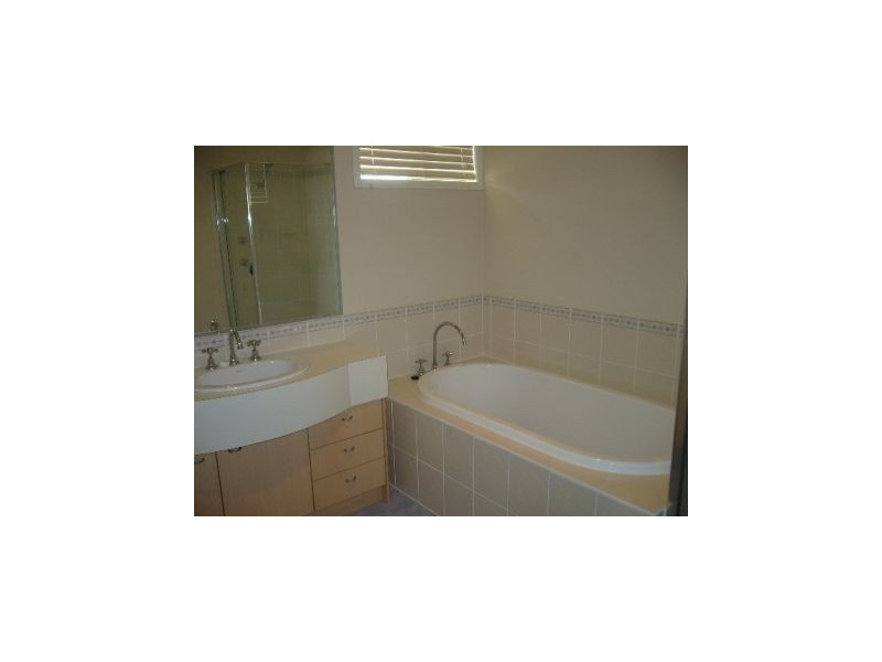 5 Jacana Parade, North Lakes QLD 4509