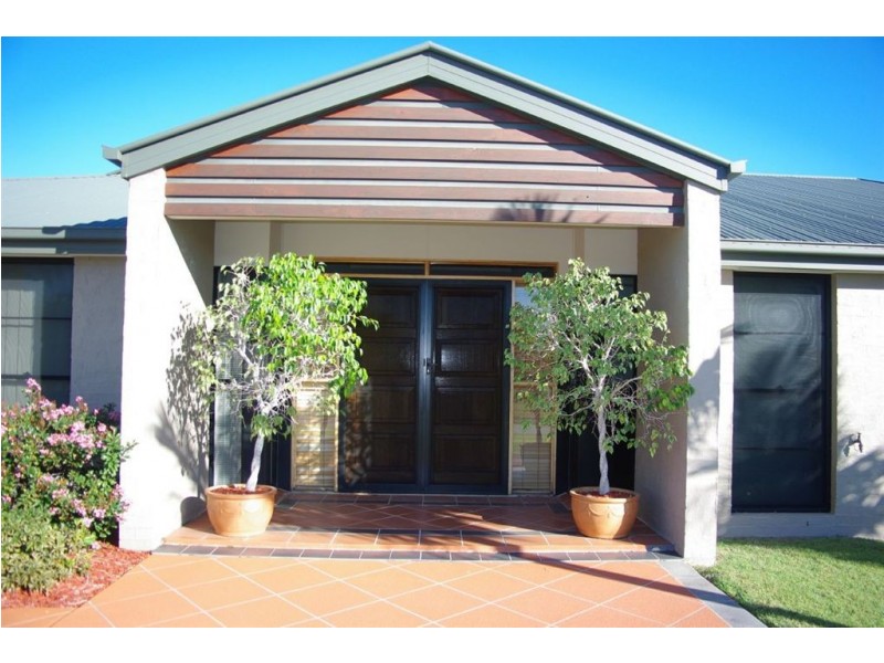 38 Mariner Court, Newport QLD 4020