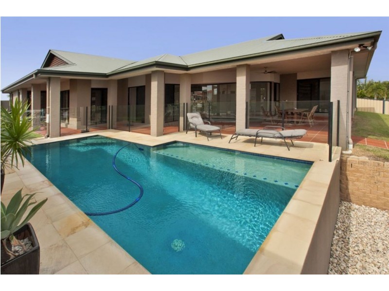 38 Mariner Court, Newport QLD 4020