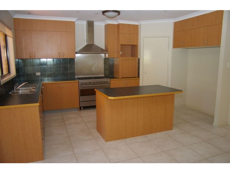 5 Pearson Court, North Lakes QLD 4509