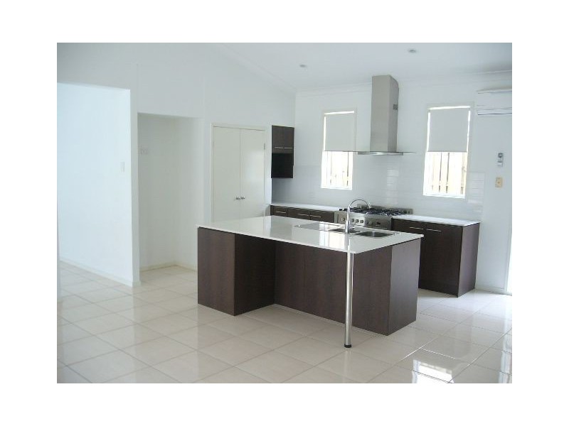 23 Langer, North Lakes QLD 4509