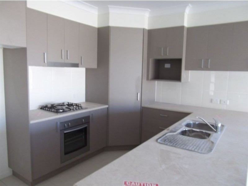 19 Friars Crescent, North Lakes QLD 4509