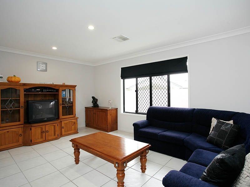 21 Grebe Circuit, North Lakes QLD 4509