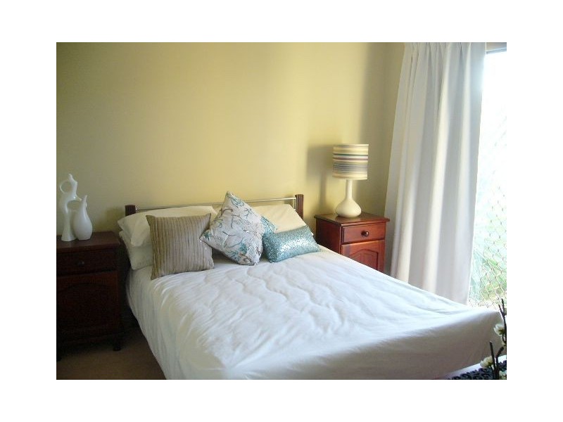 1 Page, North Lakes QLD 4509