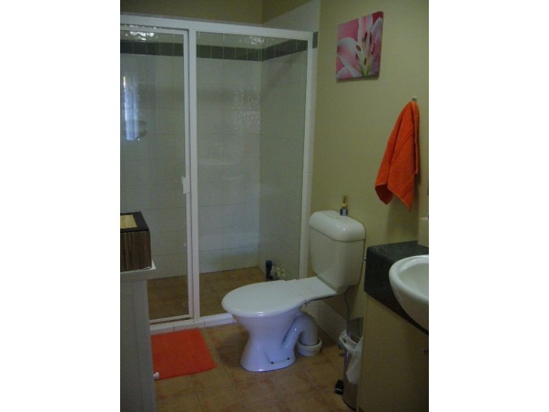 1 Page, North Lakes QLD 4509