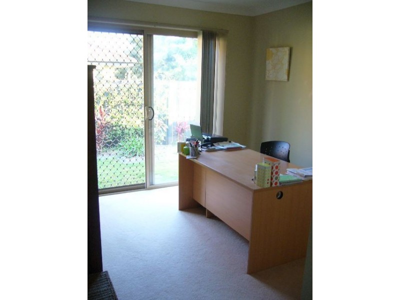 1 Page, North Lakes QLD 4509