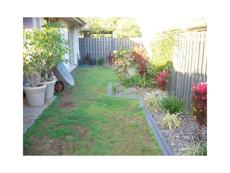 1 Page, North Lakes QLD 4509