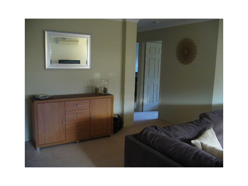 1 Page, North Lakes QLD 4509