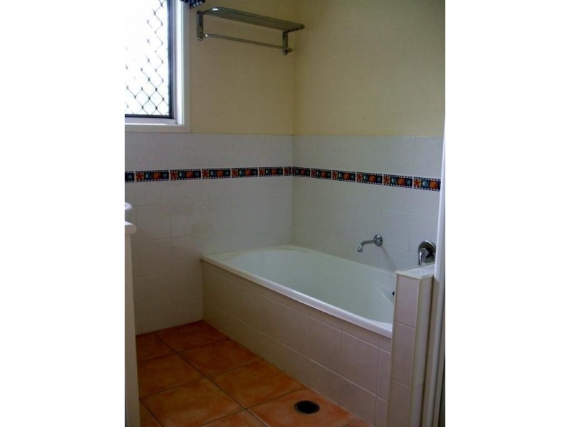 33 Paul Street, Kallangur QLD 4503
