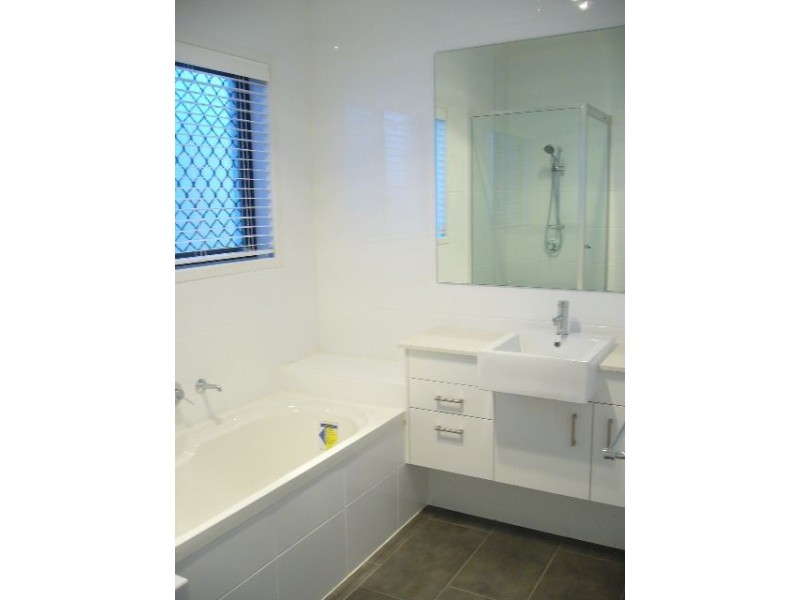 21 Gleeson, North Lakes QLD 4509