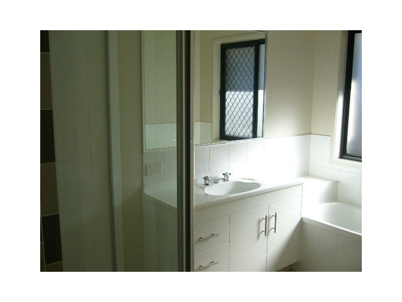 36 Sears, North Lakes QLD 4509