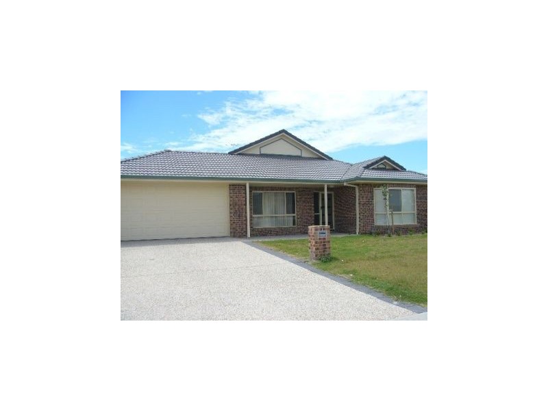 18 Quoll, North Lakes QLD 4509