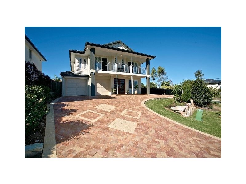 2 Turnstone Circuit, North Lakes QLD 4509