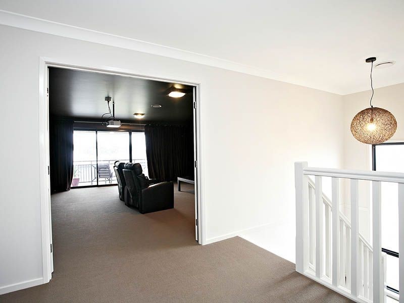52 Sunstone Circuit, Mango Hill QLD 4509
