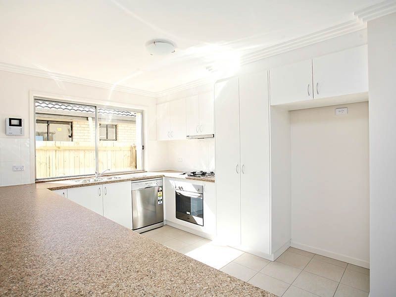 121 Mackintosh Drive, North Lakes QLD 4509