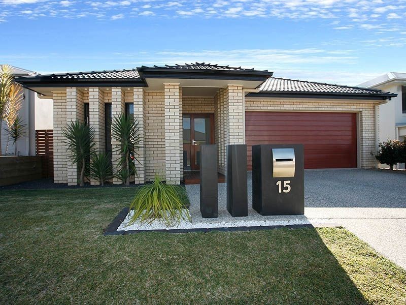 15 Eaton Close, North Lakes QLD 4509