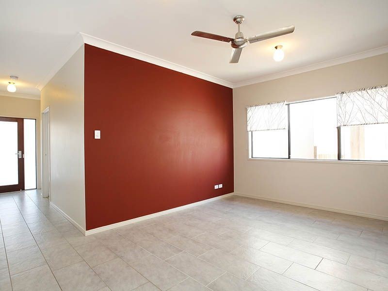 15 Eaton Close, North Lakes QLD 4509