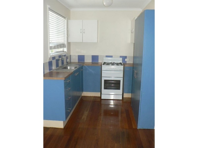 41 Sportsground Street, Redcliffe QLD 4020