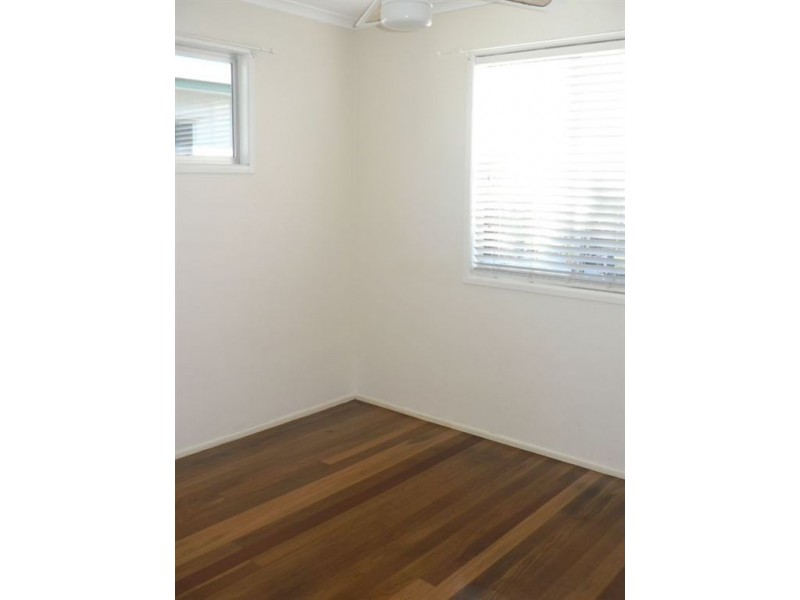 41 Sportsground Street, Redcliffe QLD 4020