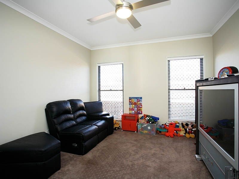 20 Chrysler Parade, North Lakes QLD 4509