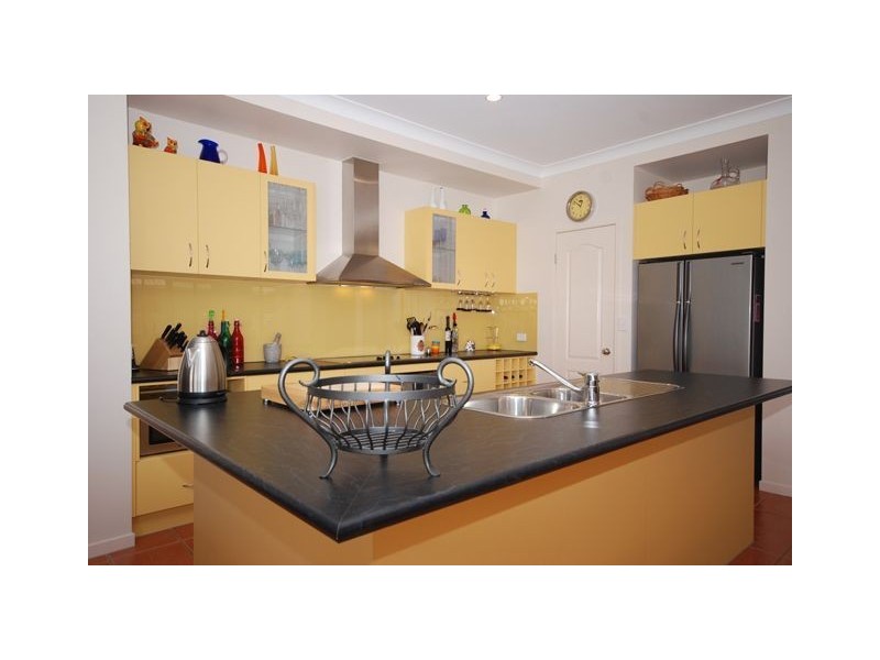 34 Tuckeroo, North Lakes QLD 4509