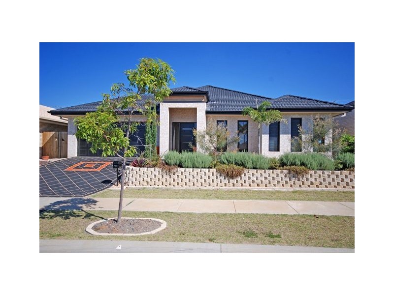 34 Tuckeroo, North Lakes QLD 4509