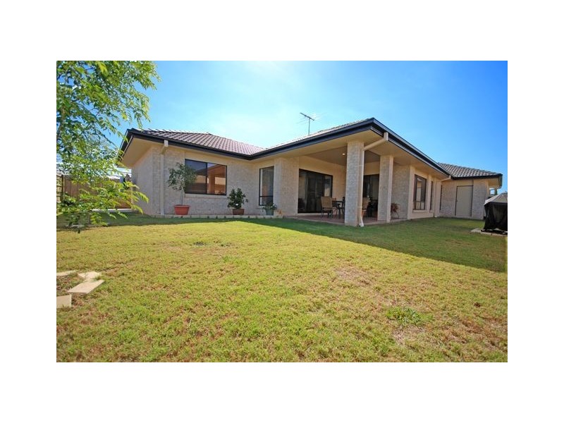 34 Tuckeroo, North Lakes QLD 4509