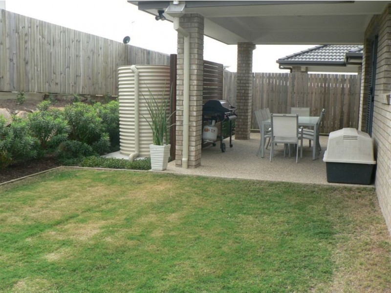 9 Rawlins Cres, North Lakes QLD 4509