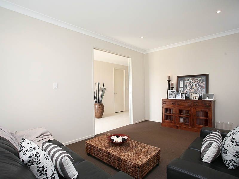 3 Ballesteros Street, North Lakes QLD 4509
