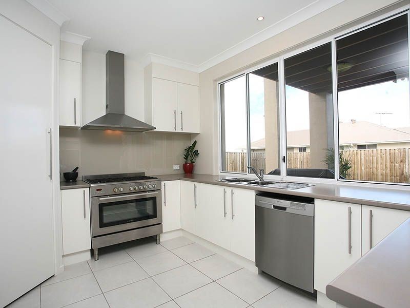 3 Ballesteros Street, North Lakes QLD 4509