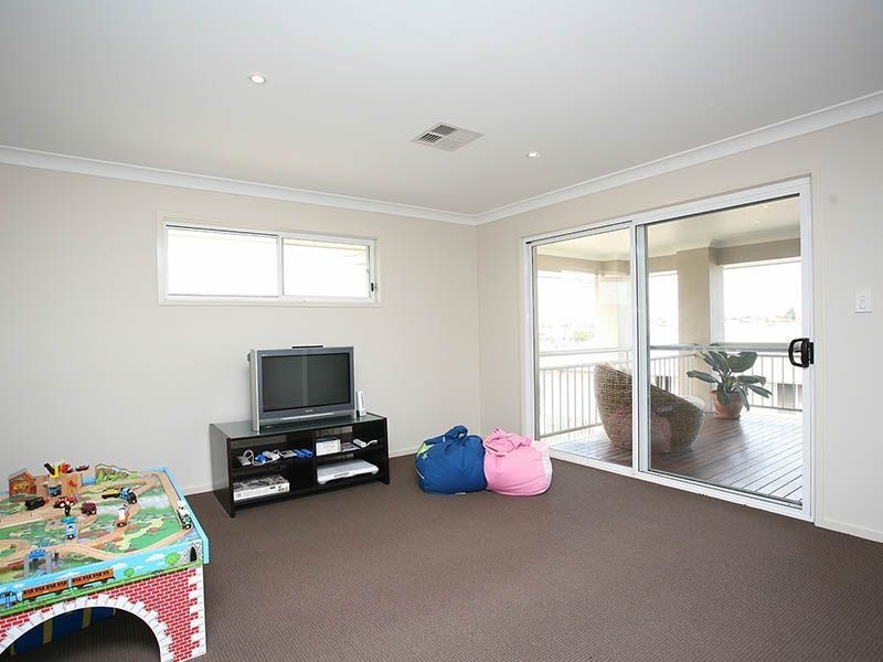 3 Ballesteros Street, North Lakes QLD 4509