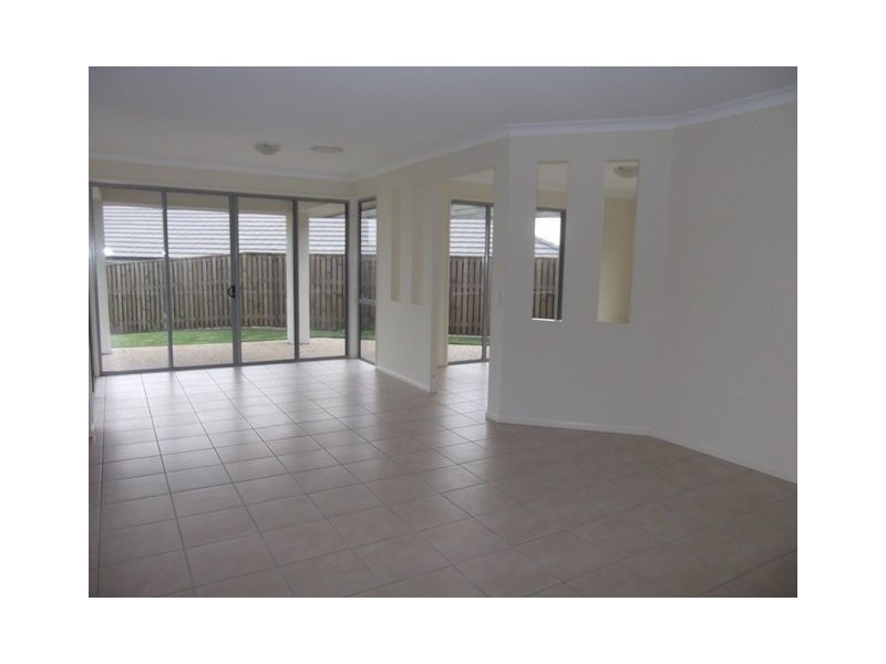 10 Gleeson Street, North Lakes QLD 4509