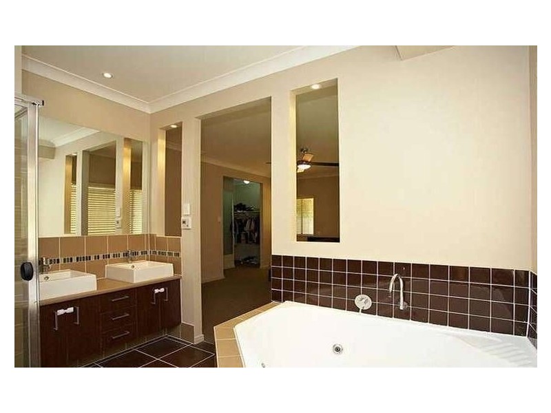 4 Pygme Street, North Lakes QLD 4509