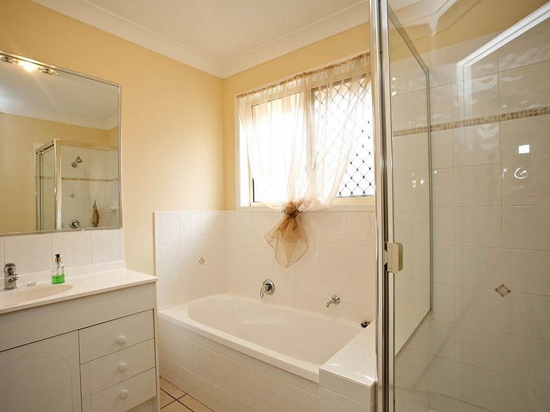 6 Hamersley Court, North Lakes QLD 4509