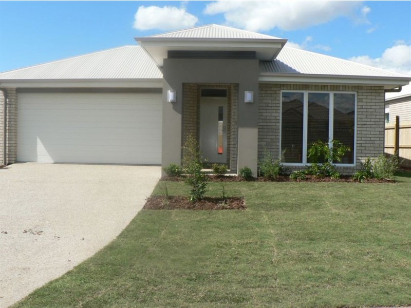 17 Moonie Crescent, North Lakes QLD 4509