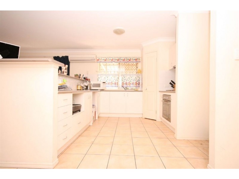 2 Ainslie Street, North Lakes QLD 4509