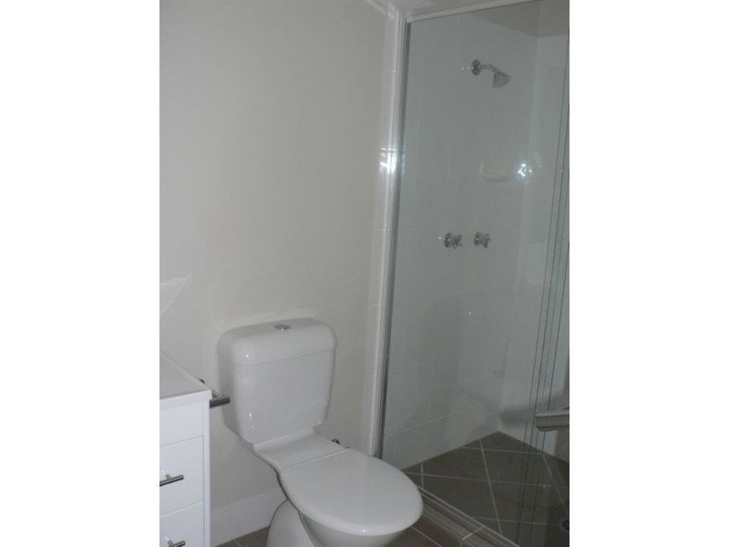 42 Mackintosh Parade, North Lakes QLD 4509