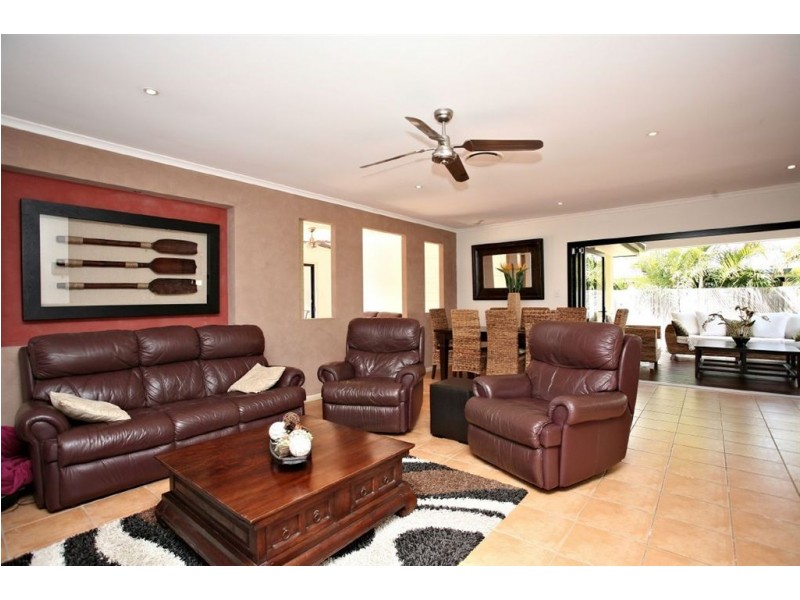 24 Copeland Drive, North Lakes QLD 4509