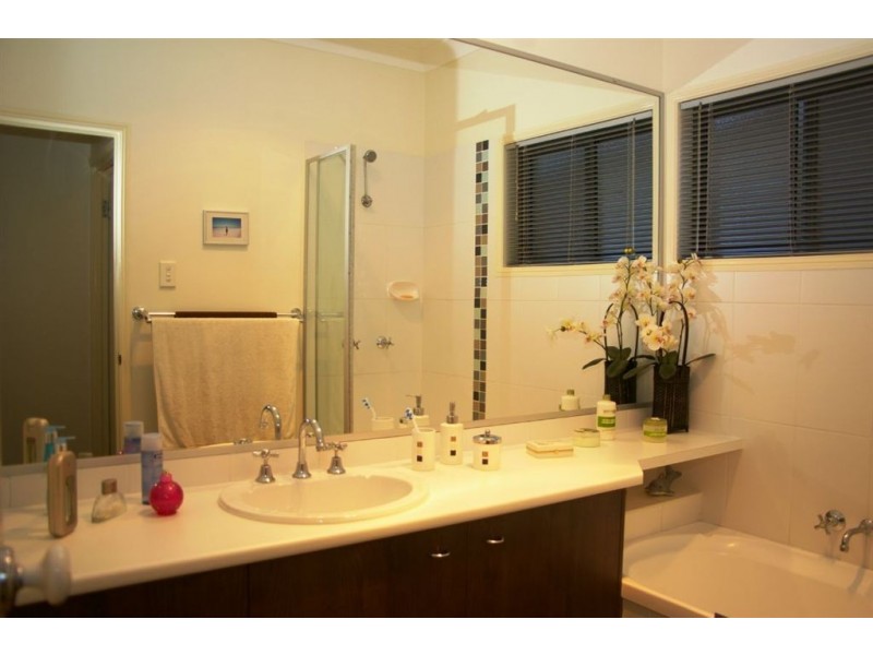 54 Cottonwood Circuit, North Lakes QLD 4509