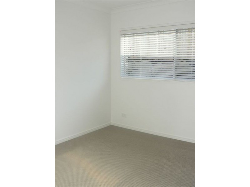 92 Mackintosh Drive, North Lakes QLD 4509