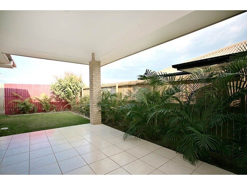 32 Carmody Parade, North Lakes QLD 4509