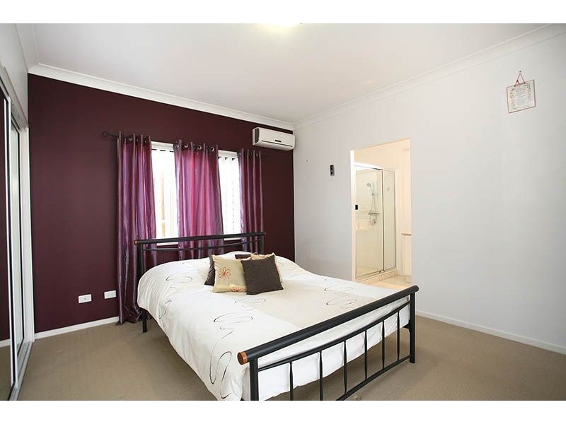 32 Carmody Parade, North Lakes QLD 4509