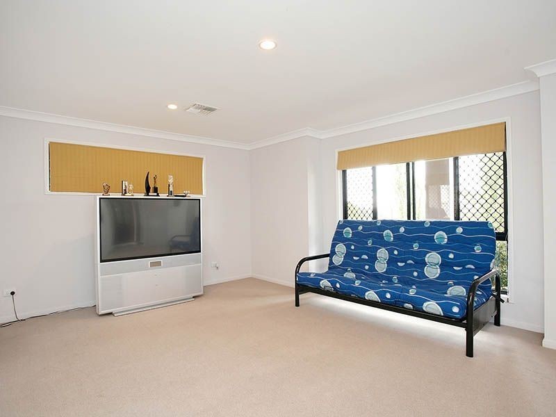 21 Grebe Circuit, North Lakes QLD 4509