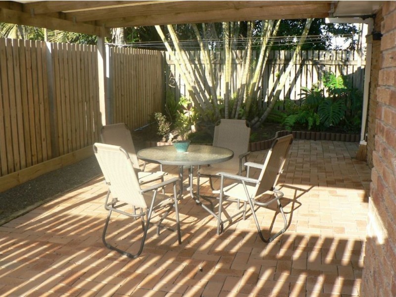 4/10 Wattle Road, Rothwell QLD 4022