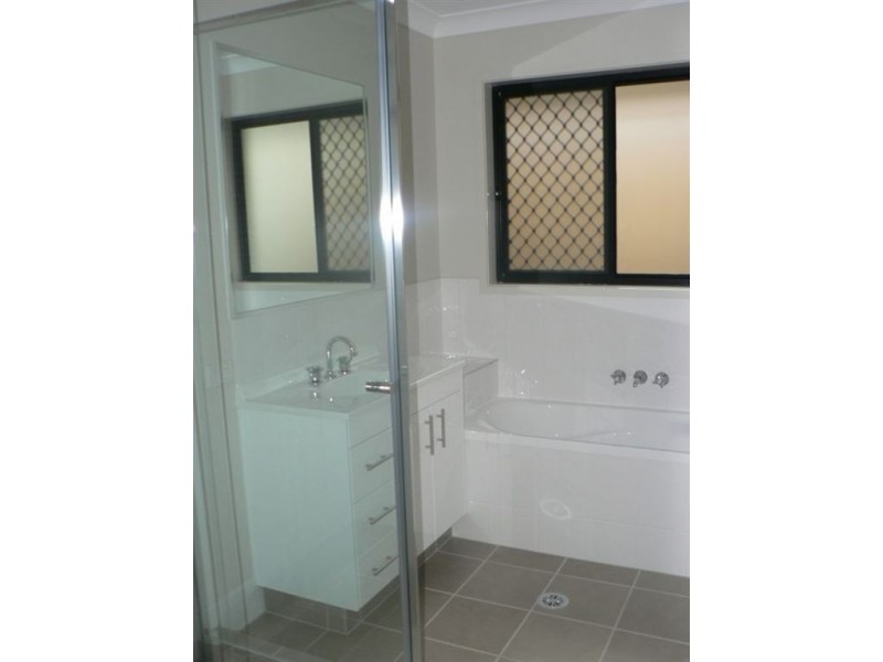 20 Edward Close, North Lakes QLD 4509