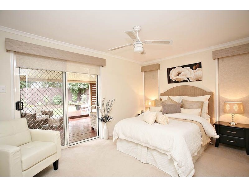 6 Page Street, North Lakes QLD 4509