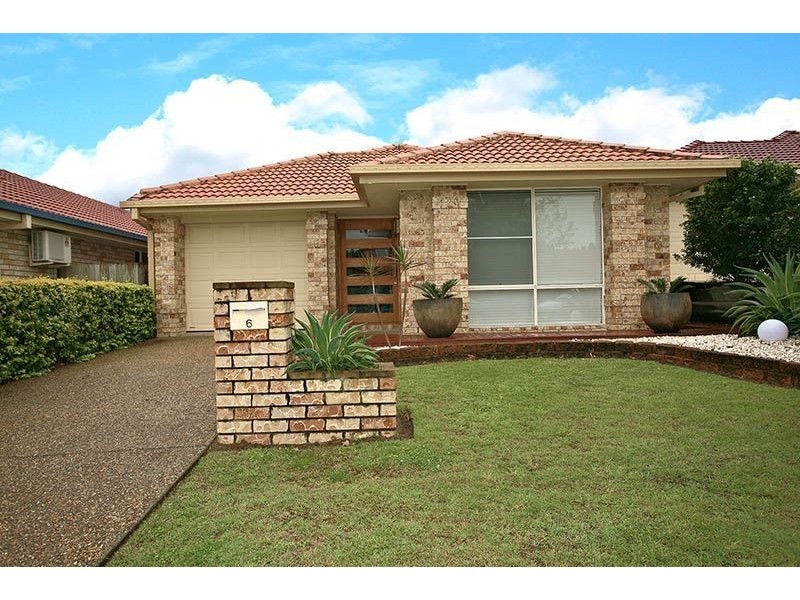 6 Page Street, North Lakes QLD 4509