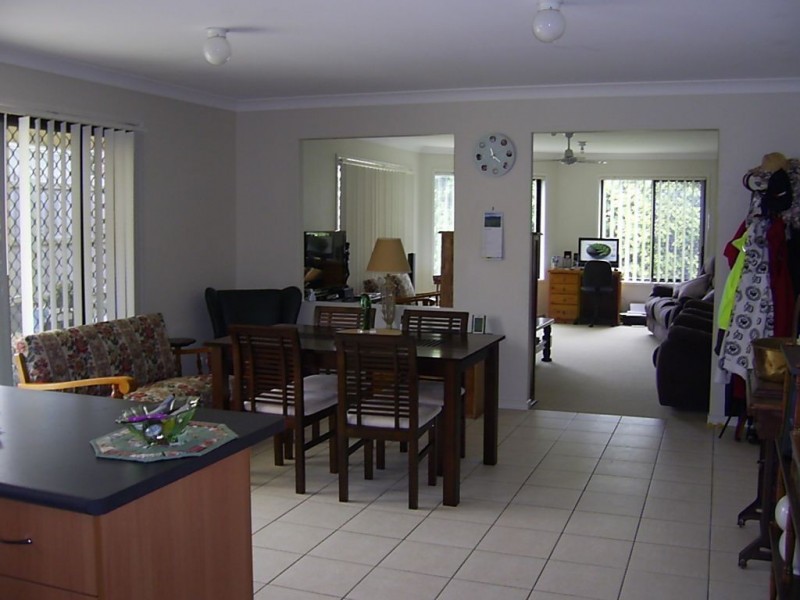 10 Willandra Parade, North Lakes QLD 4509